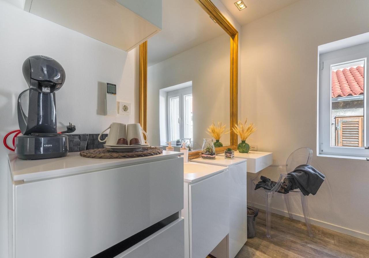 In Old Town By Belmont Realty Frühstückspension