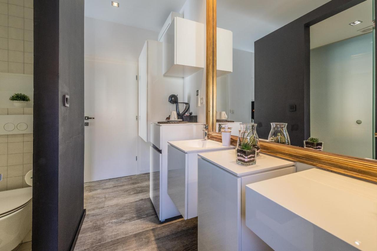 In Old Town By Belmont Realty 4*